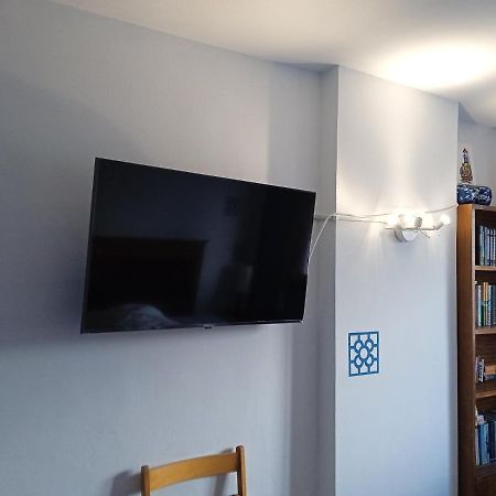 Superviews, Parking 24H Vigilado Incluido Y Netflix En Habitacion Independiente Con Bano Privado En Apartamento Particular, Francais&English Bilbao Exterior photo