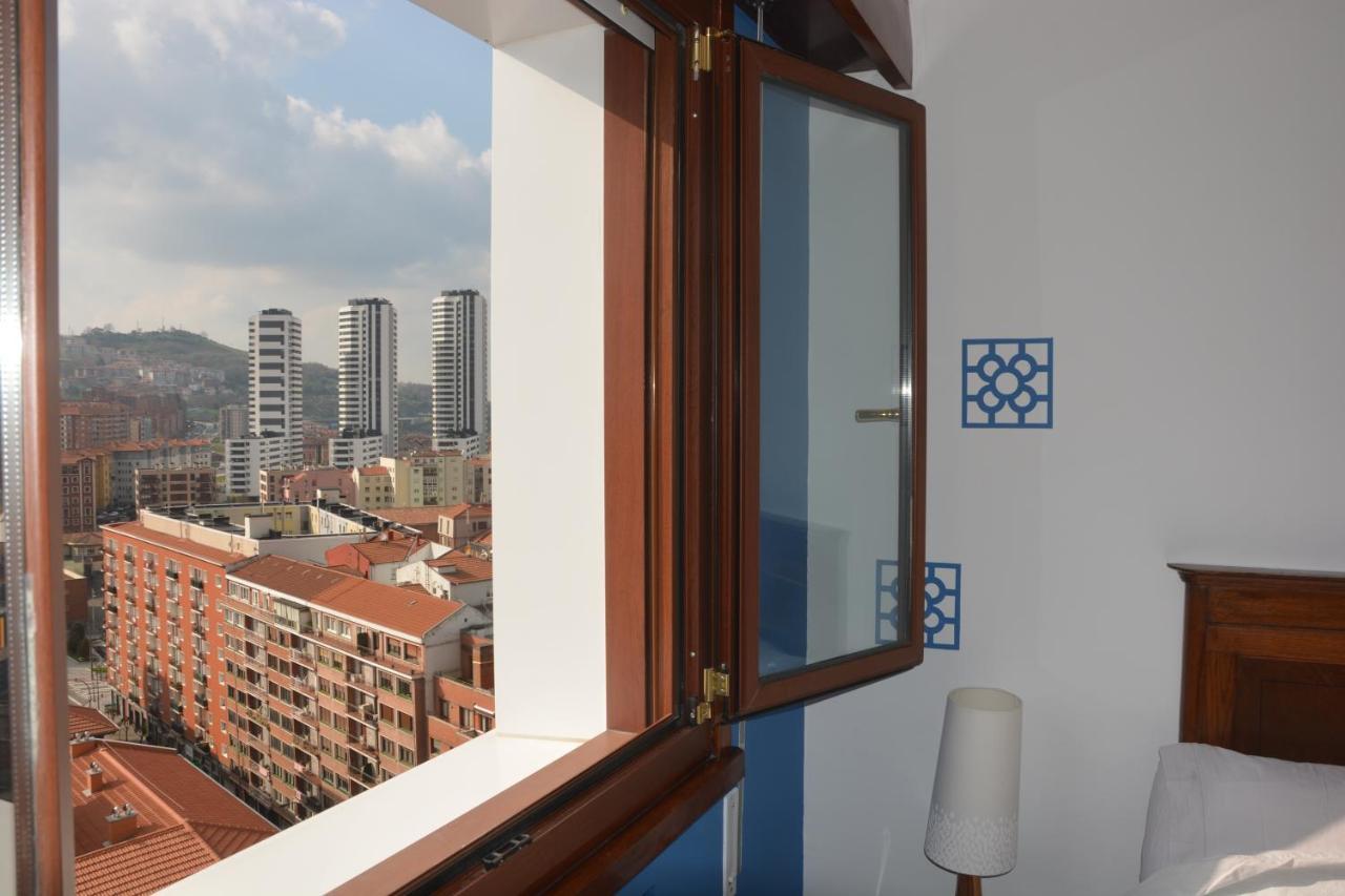Superviews, Parking 24H Vigilado Incluido Y Netflix En Habitacion Independiente Con Bano Privado En Apartamento Particular, Francais&English Bilbao Exterior photo