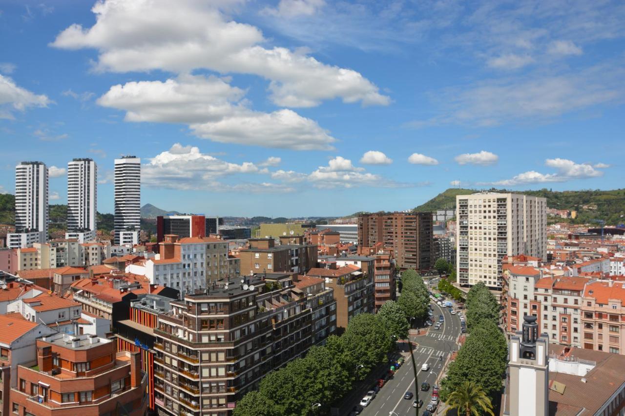 Superviews, Parking 24H Vigilado Incluido Y Netflix En Habitacion Independiente Con Bano Privado En Apartamento Particular, Francais&English Bilbao Exterior photo