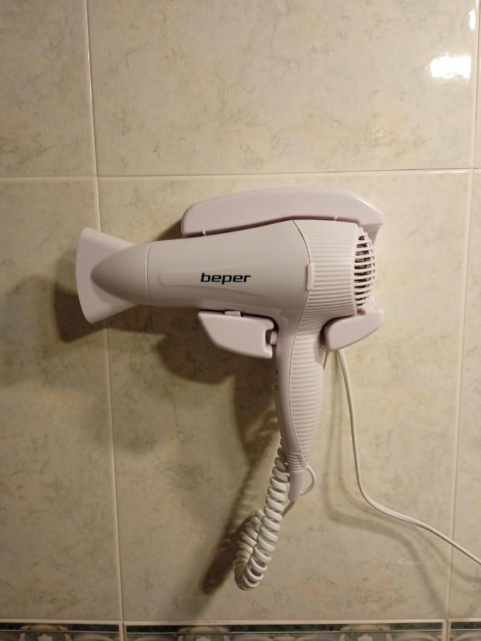 Superviews, Parking 24H Vigilado Incluido Y Netflix En Habitacion Independiente Con Bano Privado En Apartamento Particular, Francais&English Bilbao Exterior photo